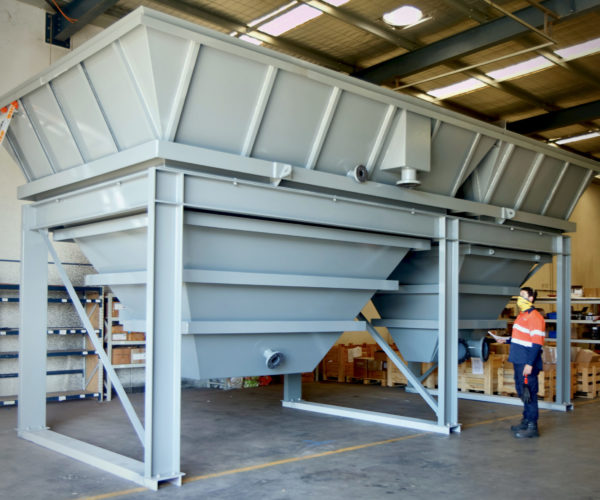 Hopper lining